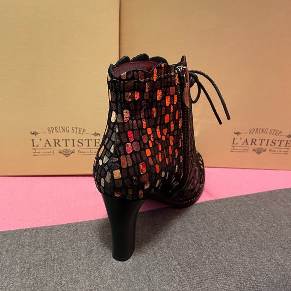 Genuine Leather Ankle Boots - Picture 5 of 7